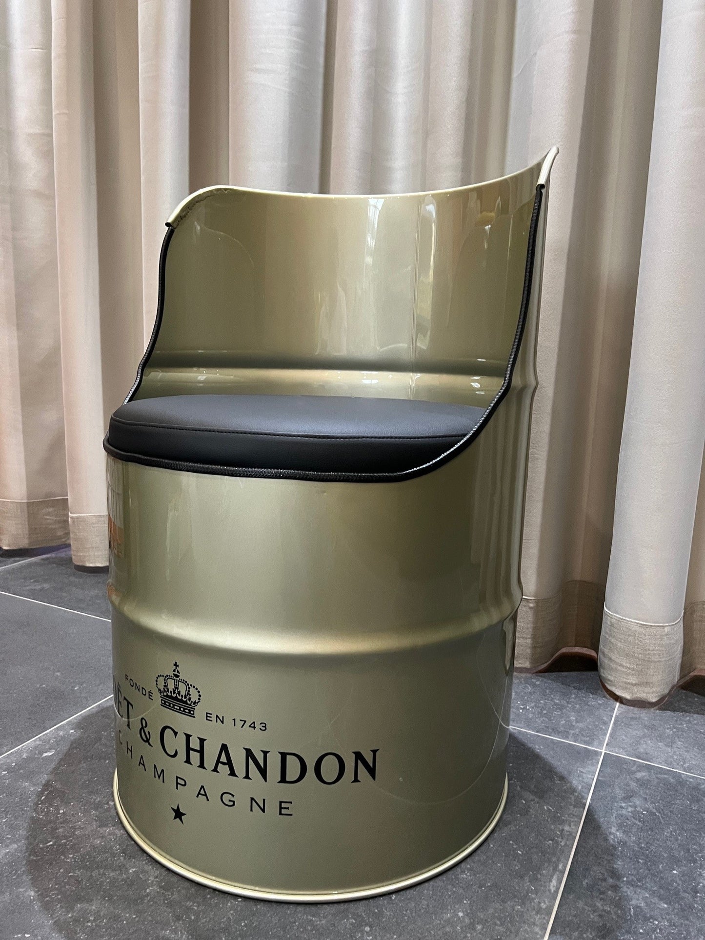 Barrel-chair Moët & Chandon