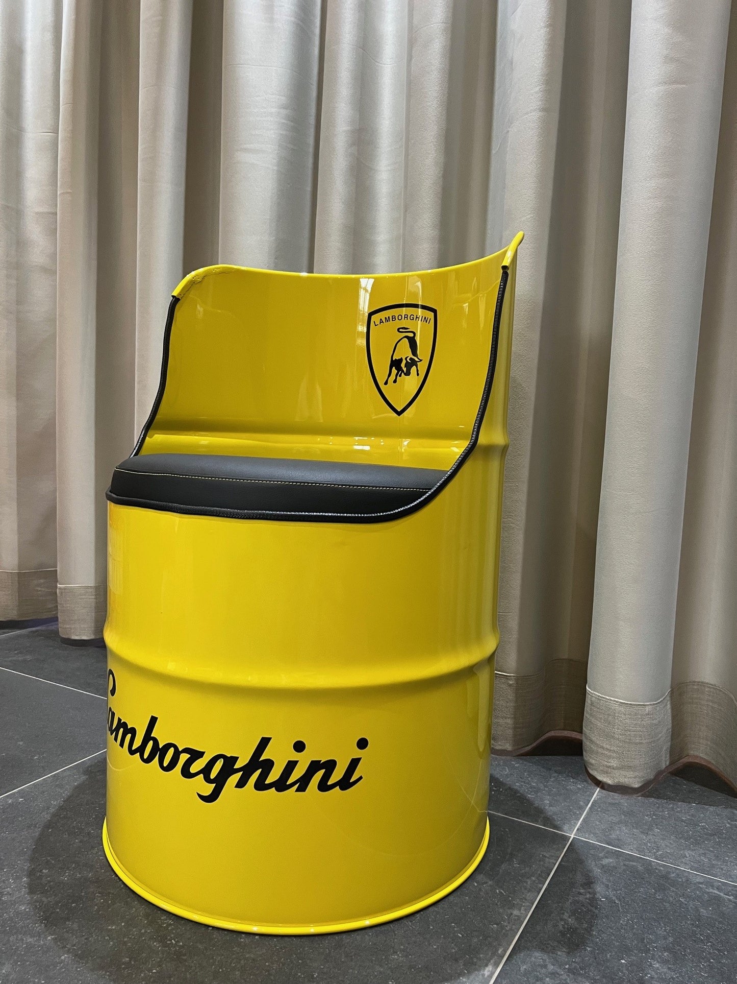 Barrel-Chair Lamborghini Edition
